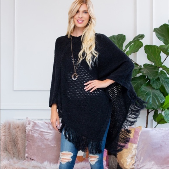 BLACK SOFT FRAYED KNIT SWEATER FRINGE PONCHO - Picture 1 of 4